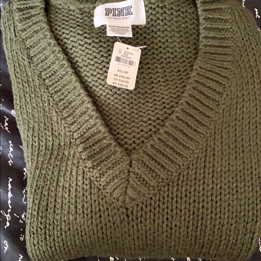 Pink by Victoria Secret sweater pullover